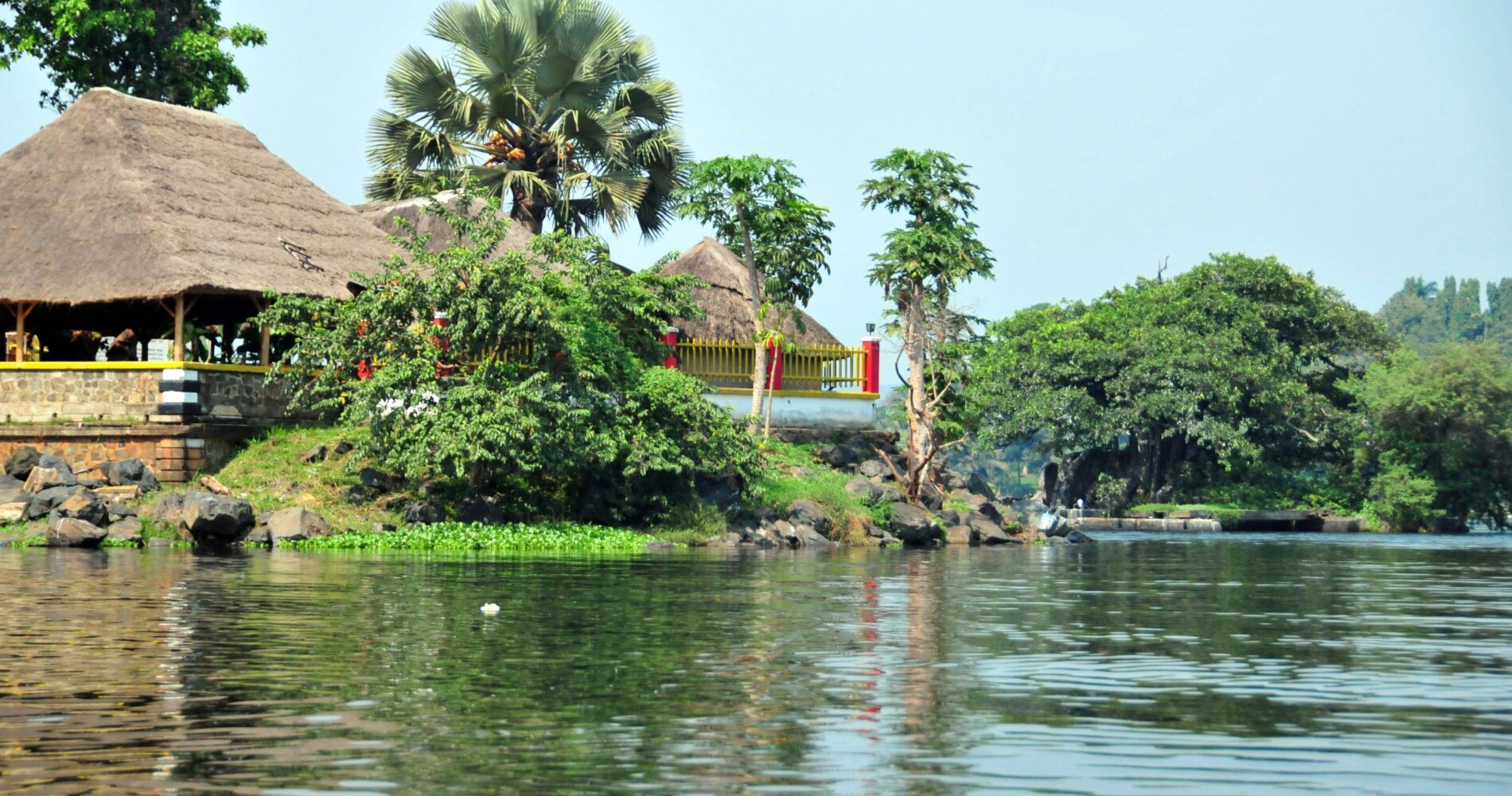 Bilfärd från Entebbe / Kampala till Jinja